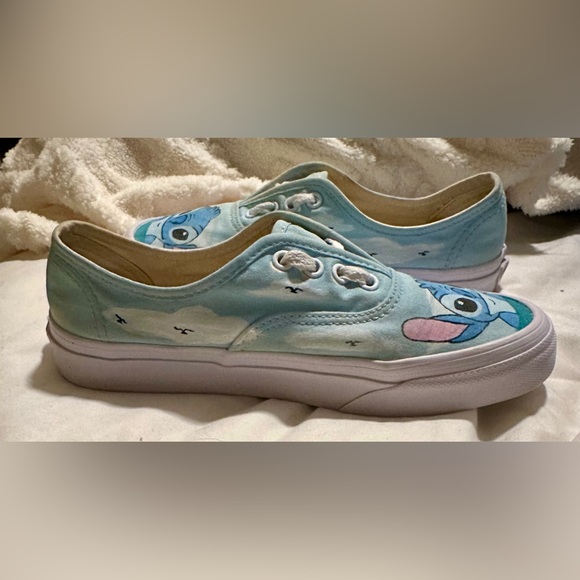 HAND PAINTED VANS FEATURING DISNEYS STITCH Sz7.5 OHANA BLUE HAWAIIAN BREEZES - Picture 6 of 9